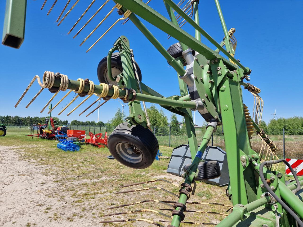 Krone Swadro 807 - Obraceč/ Shrnovač: obrázek 4 Krone Swadro 807 - Obraceč/ Shrnovač: obrázek 4