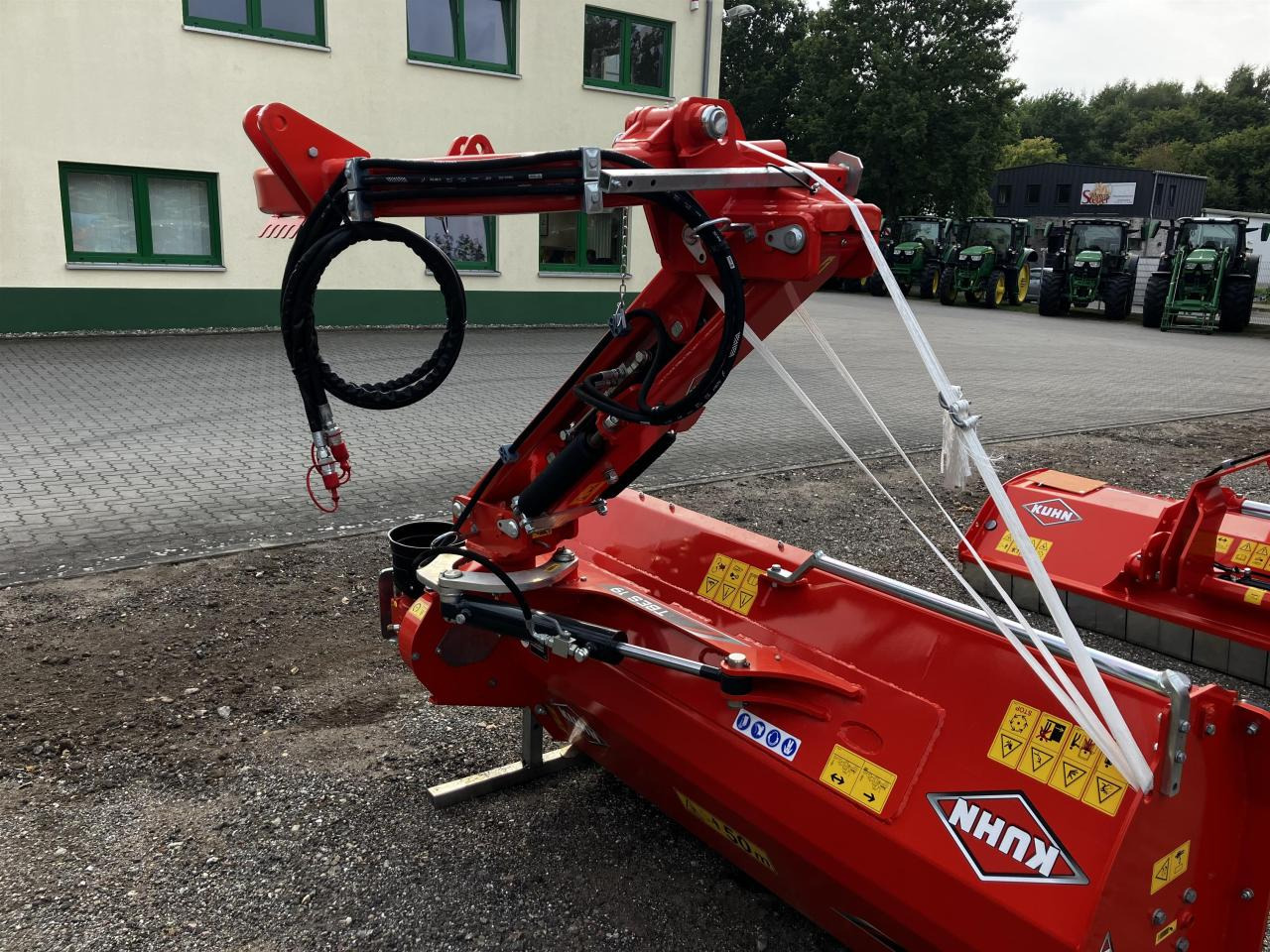 Kuhn TBES 19 - Kladívkový mulčovač: obrázek 1 Kuhn TBES 19 - Kladívkový mulčovač: obrázek 1
