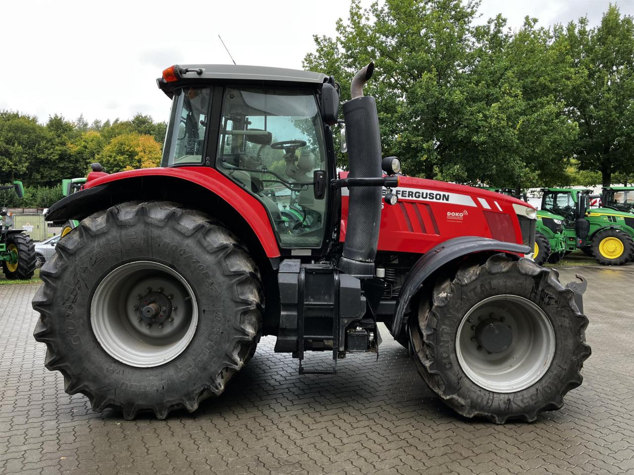 Massey Ferguson 7726 - Traktor: obrázek 2 Massey Ferguson 7726 - Traktor: obrázek 2