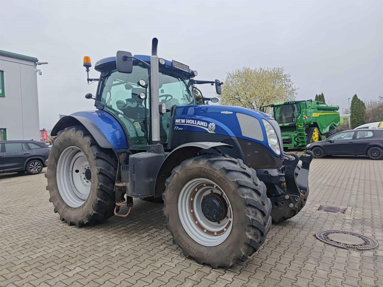 New Holland T7.200 - Traktor: obrázek 1 New Holland T7.200 - Traktor: obrázek 1