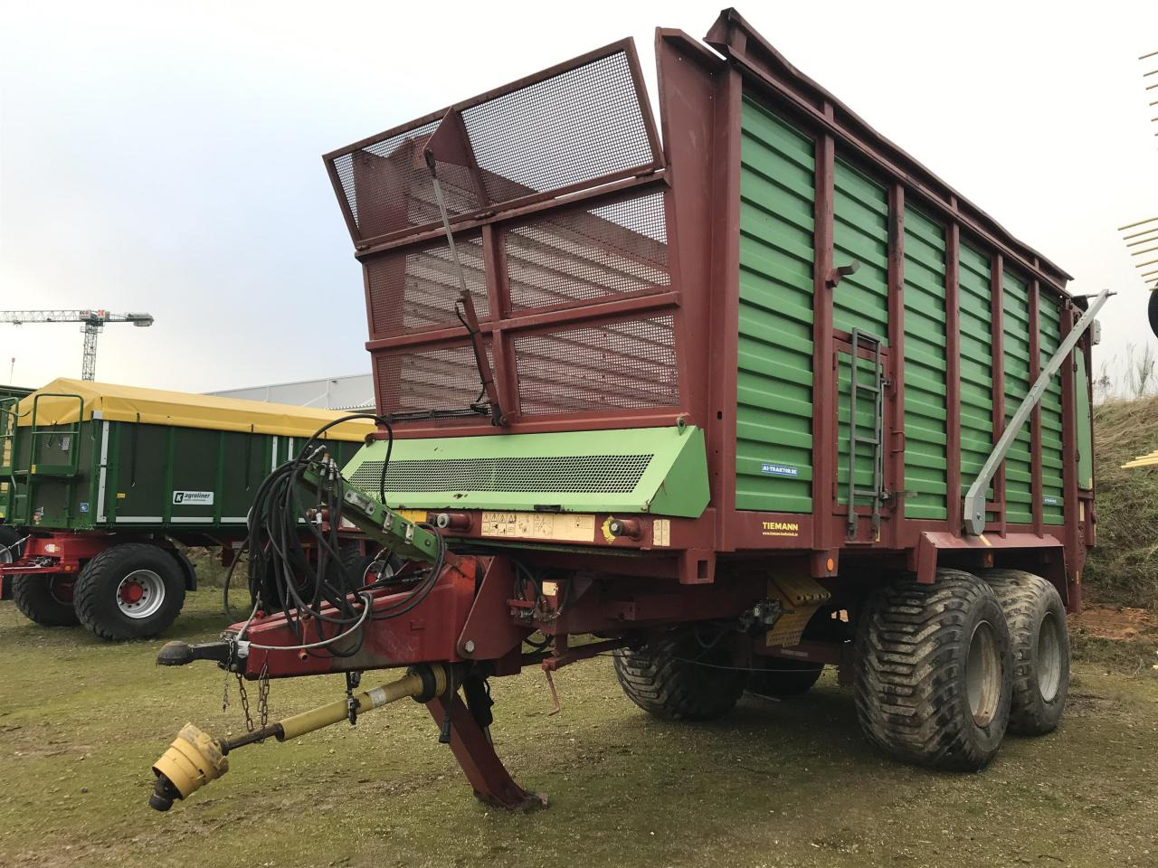 Strautmann Giga Trailer 1840 - Samonakládací vůz: obrázek 2 Strautmann Giga Trailer 1840 - Samonakládací vůz: obrázek 2