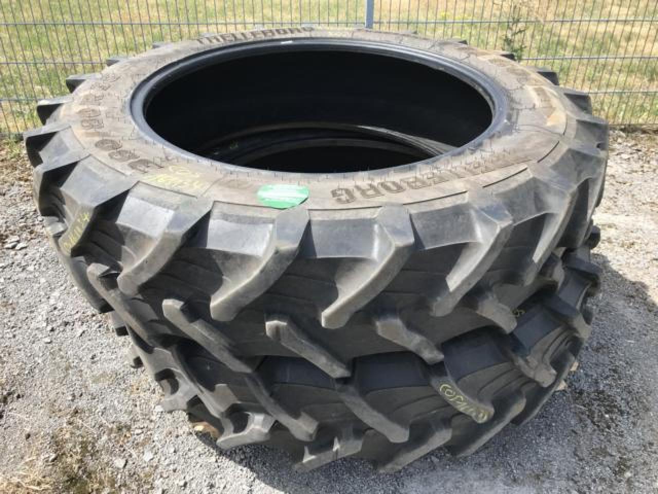 Trelleborg 380/80R38 - Pneumatiky pro Zemědělská technika: obrázek 1 Trelleborg 380/80R38 - Pneumatiky pro Zemědělská technika: obrázek 1
