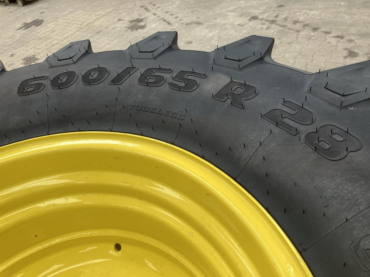 Trelleborg 600/65R28 - Pneumatiky pro Zemědělská technika: obrázek 2 Trelleborg 600/65R28 - Pneumatiky pro Zemědělská technika: obrázek 2