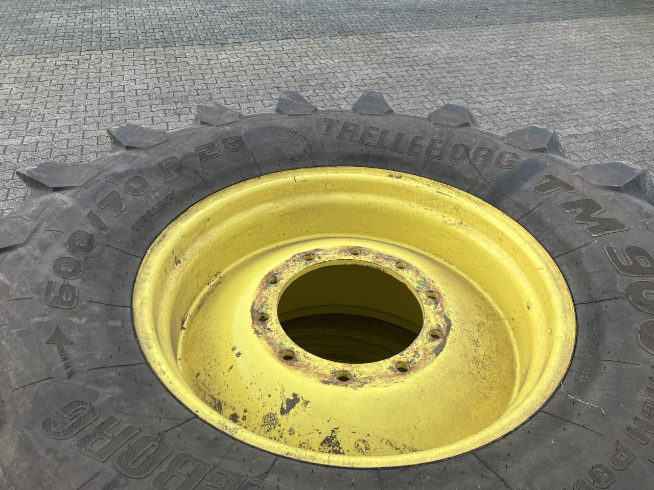 Trelleborg 600/70R28 & 650/85R38 - Pneumatiky pro Zemědělská technika: obrázek 3 Trelleborg 600/70R28 & 650/85R38 - Pneumatiky pro Zemědělská technika: obrázek 3