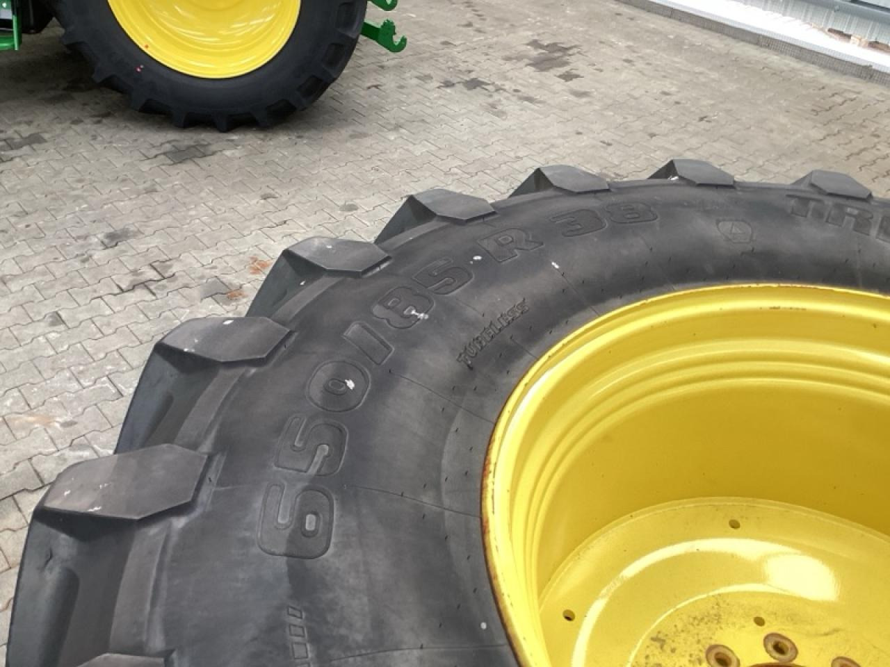Trelleborg 650/85R38 - Pneumatiky pro Zemědělská technika: obrázek 2 Trelleborg 650/85R38 - Pneumatiky pro Zemědělská technika: obrázek 2