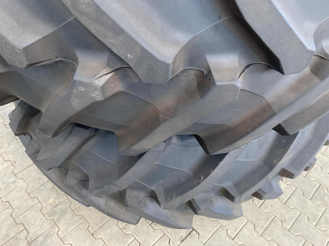 Trelleborg 710/70R42 - Pneumatiky pro Zemědělská technika: obrázek 4 Trelleborg 710/70R42 - Pneumatiky pro Zemědělská technika: obrázek 4