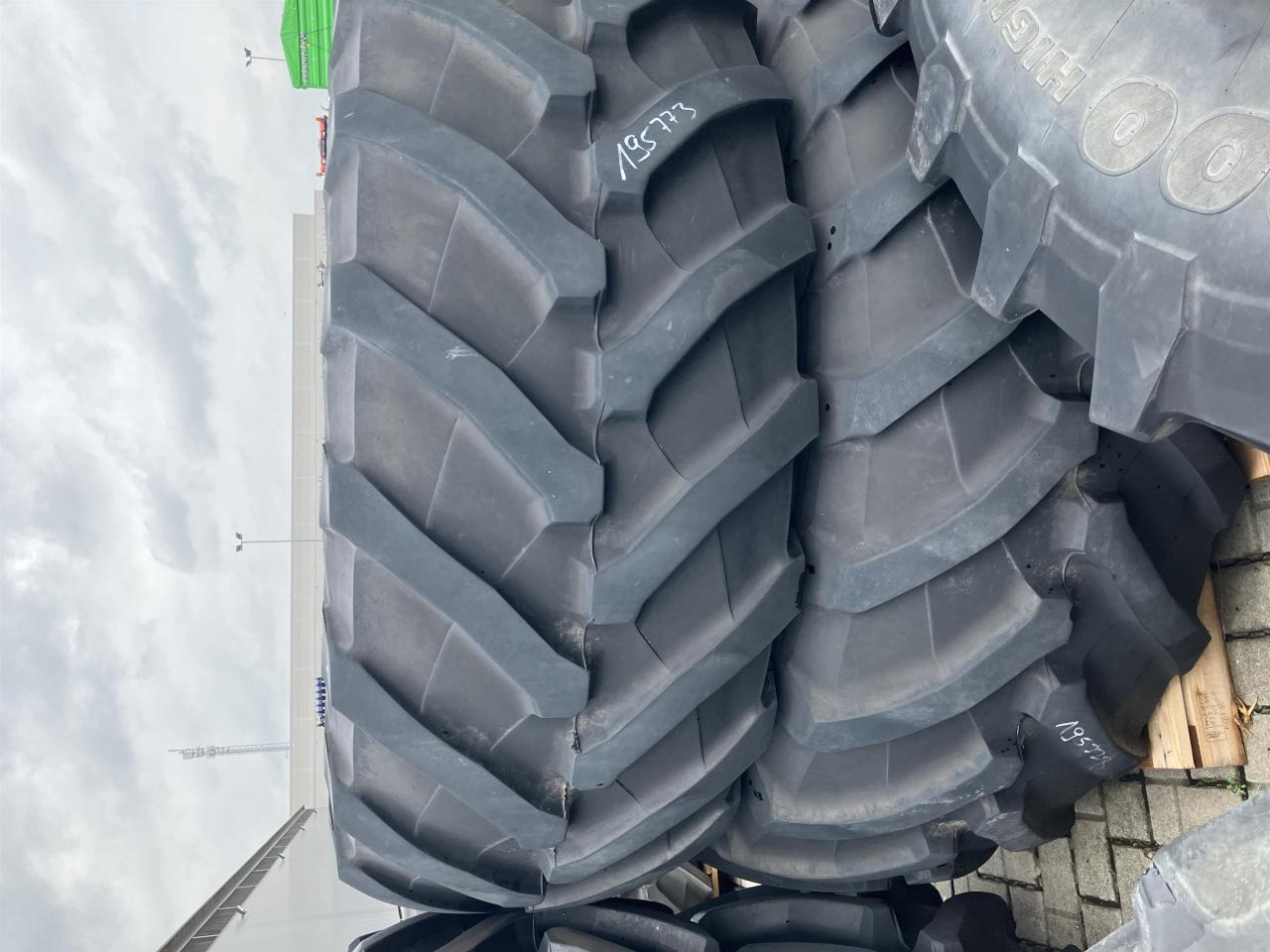 Trelleborg 710/75R42 - Pneumatiky pro Zemědělská technika: obrázek 2 Trelleborg 710/75R42 - Pneumatiky pro Zemědělská technika: obrázek 2