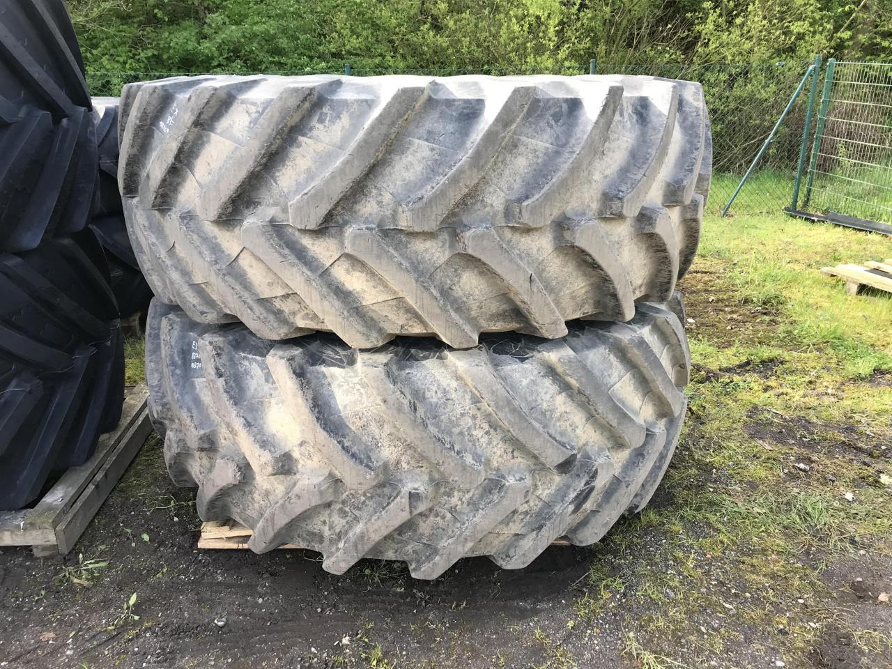 Trelleborg 710/75R42 - Pneumatiky pro Zemědělská technika: obrázek 1 Trelleborg 710/75R42 - Pneumatiky pro Zemědělská technika: obrázek 1
