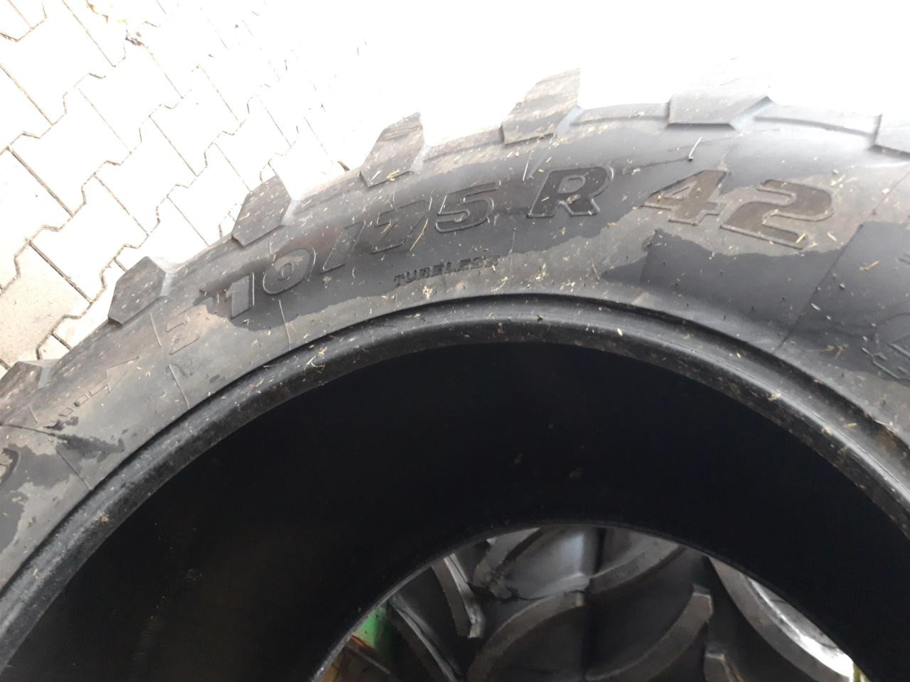Trelleborg 710/75R42 - Pneumatiky pro Zemědělská technika: obrázek 2 Trelleborg 710/75R42 - Pneumatiky pro Zemědělská technika: obrázek 2
