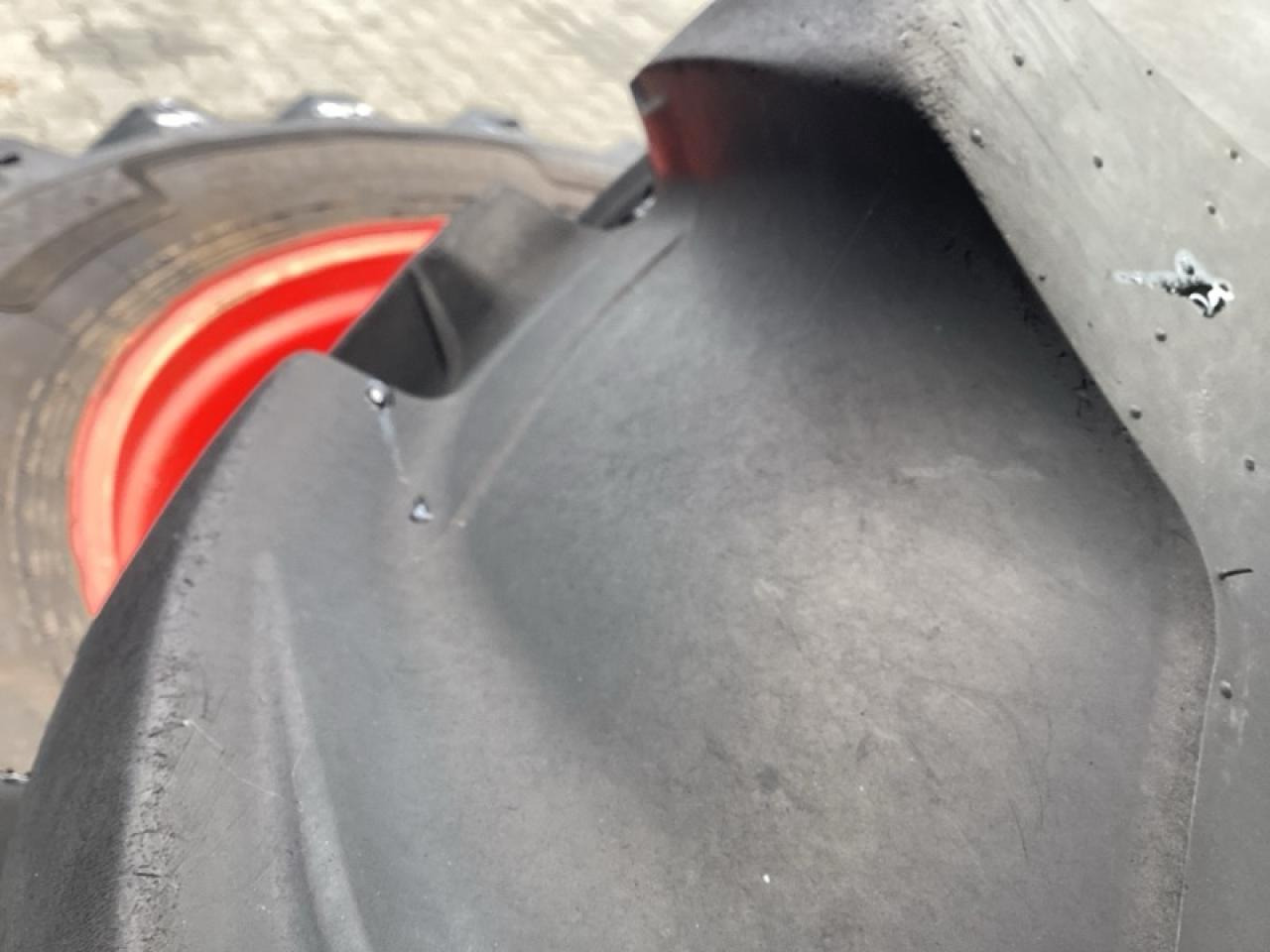 / UNBEKANNT 420R38 & 20.8R46 - Pneumatiky pro Zemědělská technika: obrázek 4 / UNBEKANNT 420R38 & 20.8R46 - Pneumatiky pro Zemědělská technika: obrázek 4