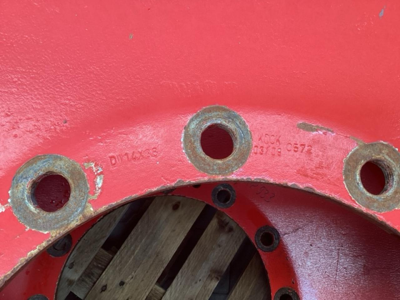 / UNBEKANNT 420R38 & 20.8R46 - Pneumatiky pro Zemědělská technika: obrázek 3 / UNBEKANNT 420R38 & 20.8R46 - Pneumatiky pro Zemědělská technika: obrázek 3