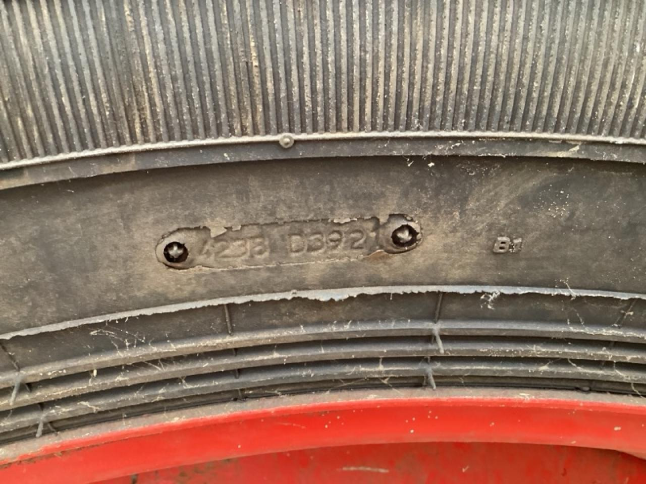 / UNBEKANNT 420R38 & 20.8R46 - Pneumatiky pro Zemědělská technika: obrázek 5 / UNBEKANNT 420R38 & 20.8R46 - Pneumatiky pro Zemědělská technika: obrázek 5