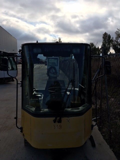Komatsu A WA270-3 Komatsu WA270-3 - Kabina pro Rýpadlo: obrázek 4 Komatsu A WA270-3 Komatsu WA270-3 - Kabina pro Rýpadlo: obrázek 4
