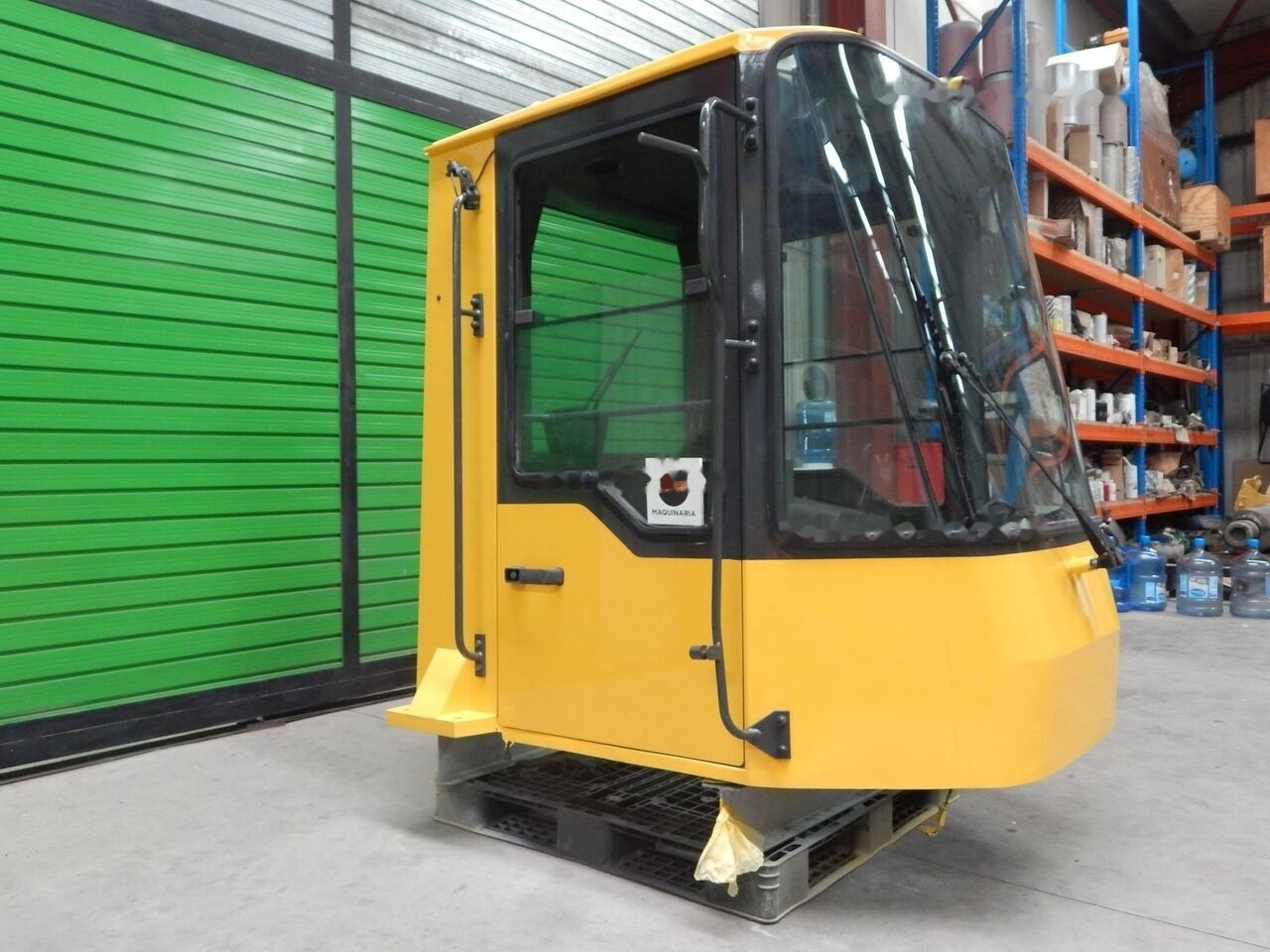 Komatsu A WA470-3 Komatsu WA470-3 - Kabina pro Rýpadlo-nakladač: obrázek 1 Komatsu A WA470-3 Komatsu WA470-3 - Kabina pro Rýpadlo-nakladač: obrázek 1