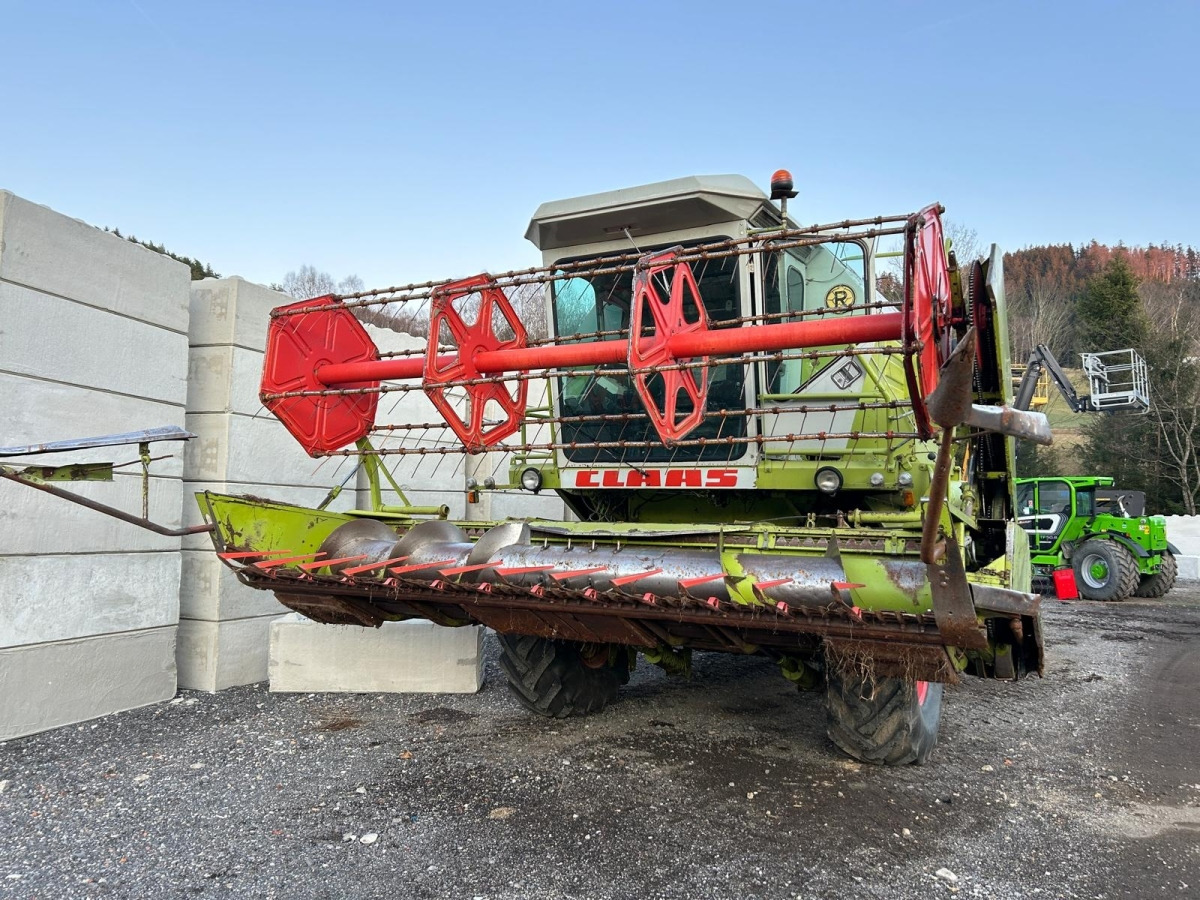 Claas Dominator 96 Mähdrescher - Sklízecí mlátička: obrázek 1 Claas Dominator 96 Mähdrescher - Sklízecí mlátička: obrázek 1