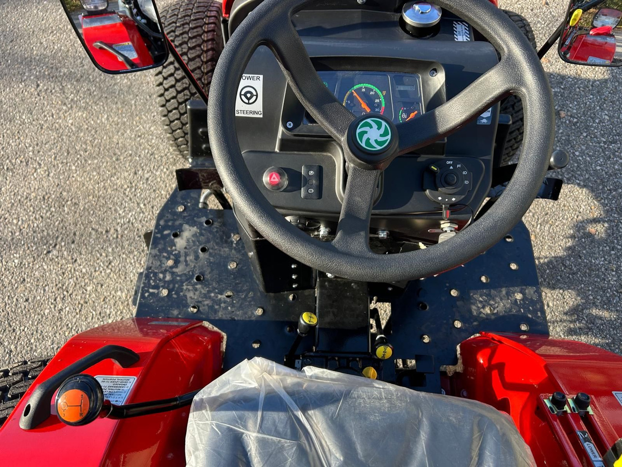 VST Fieldtrac 927 - Malotraktor: obrázek 2 VST Fieldtrac 927 - Malotraktor: obrázek 2