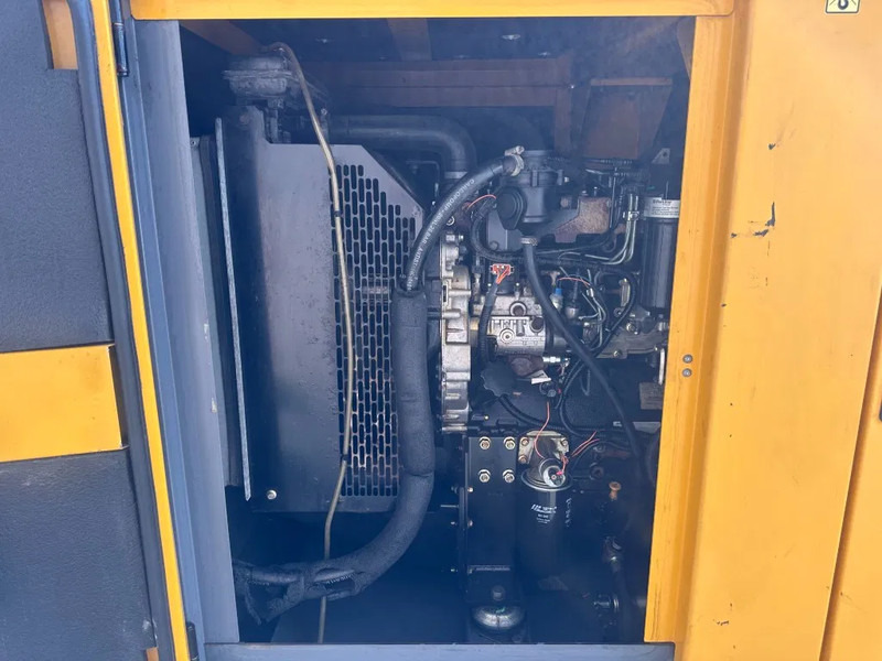 Atlas-Copco QAS 60 Perkins Leroy Somer 60 kVA Silent Rental generatorset - Elektrický generátor: obrázek 3 Atlas-Copco QAS 60 Perkins Leroy Somer 60 kVA Silent Rental generatorset - Elektrický generátor: obrázek 3