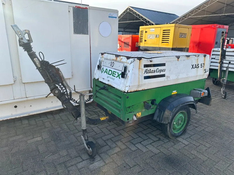 Atlas-Copco XAS 57 DD Deutz 3 m3 / min 23 kW 7 Bar Mobiele Diesel Compressor op aanhanger - Mobilní kompresor: obrázek 2 Atlas-Copco XAS 57 DD Deutz 3 m3 / min 23 kW 7 Bar Mobiele Diesel Compressor op aanhanger - Mobilní kompresor: obrázek 2