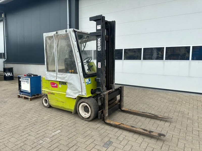 Elektrický vysokozdvižný vozík Clark EPM25N 2.5 ton Duplex Sideshift Elektra Heftruck: obrázek 18