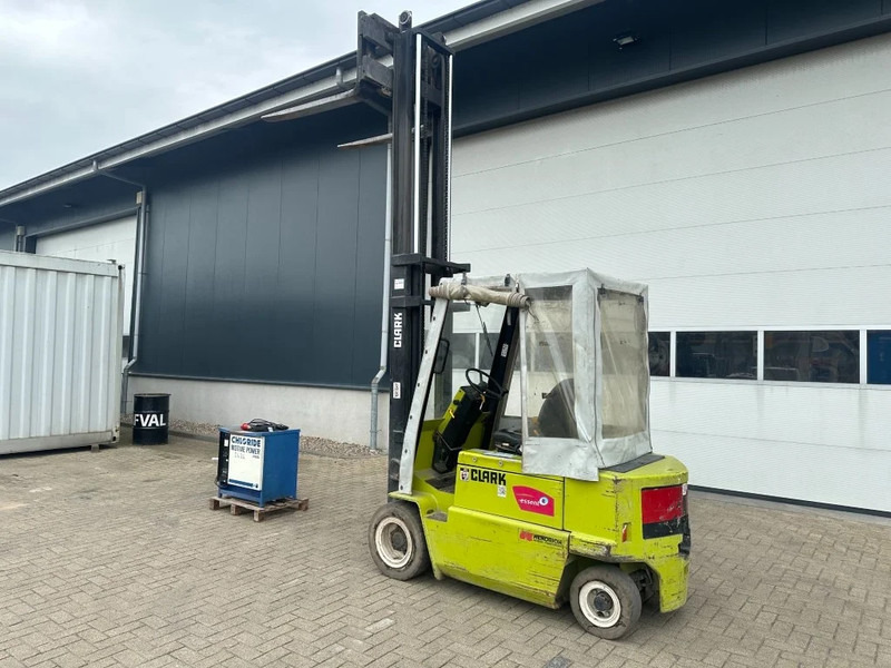 Elektrický vysokozdvižný vozík Clark EPM25N 2.5 ton Duplex Sideshift Elektra Heftruck: obrázek 20