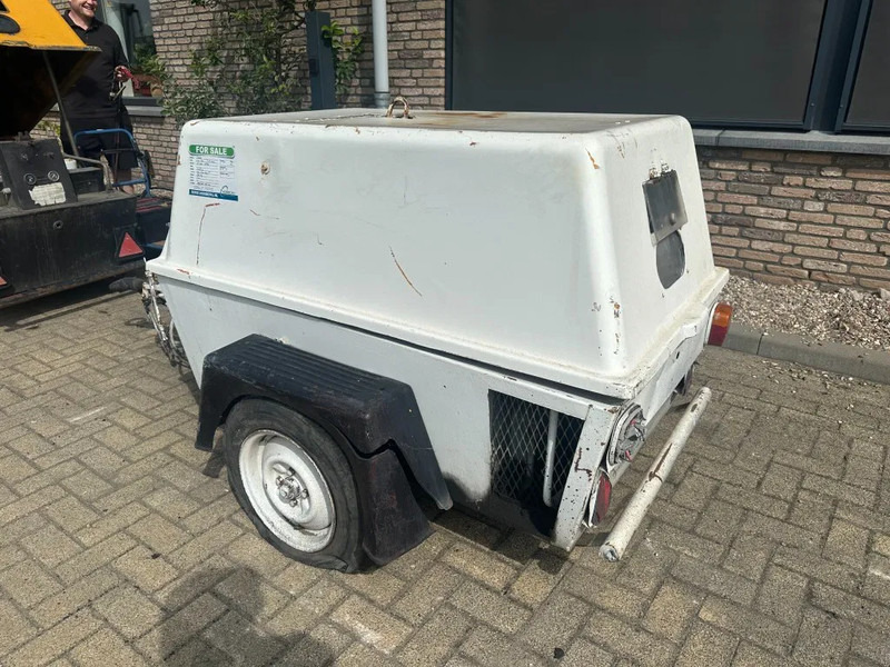 Deutz F2L 511 Diesel Compressor 21 kW 28 PK Air Compressor - Mobilní kompresor: obrázek 4 Deutz F2L 511 Diesel Compressor 21 kW 28 PK Air Compressor - Mobilní kompresor: obrázek 4
