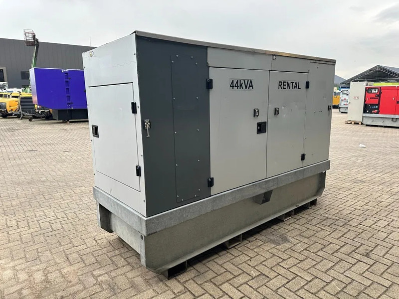 Elektrický generátor Europower EPUS44TDE Kubota Leroy Somer 44 kVA Supersilent Rental generatorset: obrázek 14