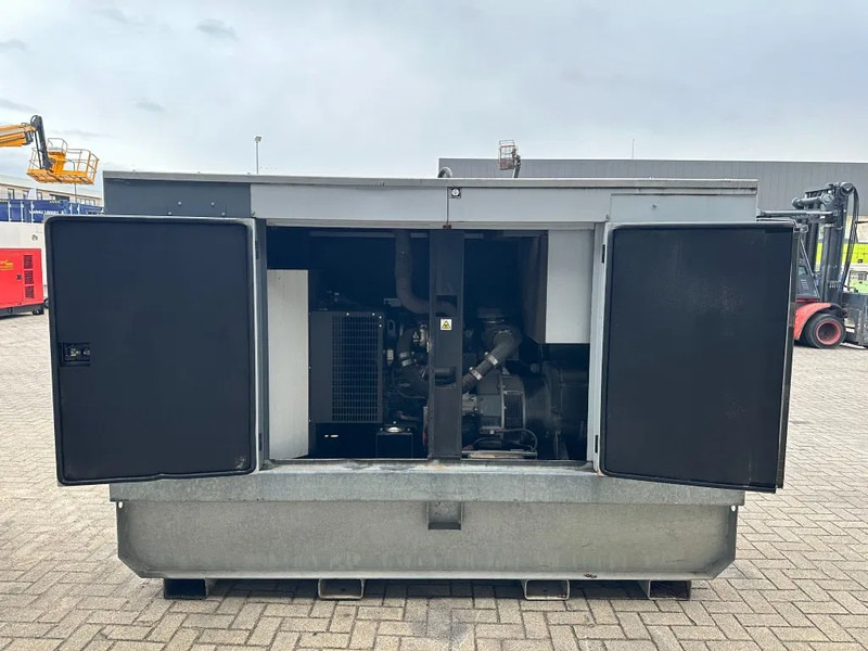 Elektrický generátor Europower EPUS44TDE Kubota Leroy Somer 44 kVA Supersilent Rental generatorset: obrázek 17