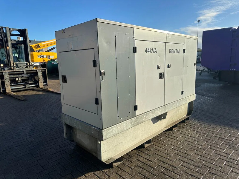 Elektrický generátor Europower EPUS44TDE Kubota Leroy Somer 44 kVA Supersilent Rental generatorset: obrázek 13