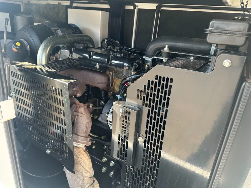 GESAN DPR 60 Perkins Leroy Somer 60 kVA Silent Rental generatorset - Elektrický generátor: obrázek 3 GESAN DPR 60 Perkins Leroy Somer 60 kVA Silent Rental generatorset - Elektrický generátor: obrázek 3