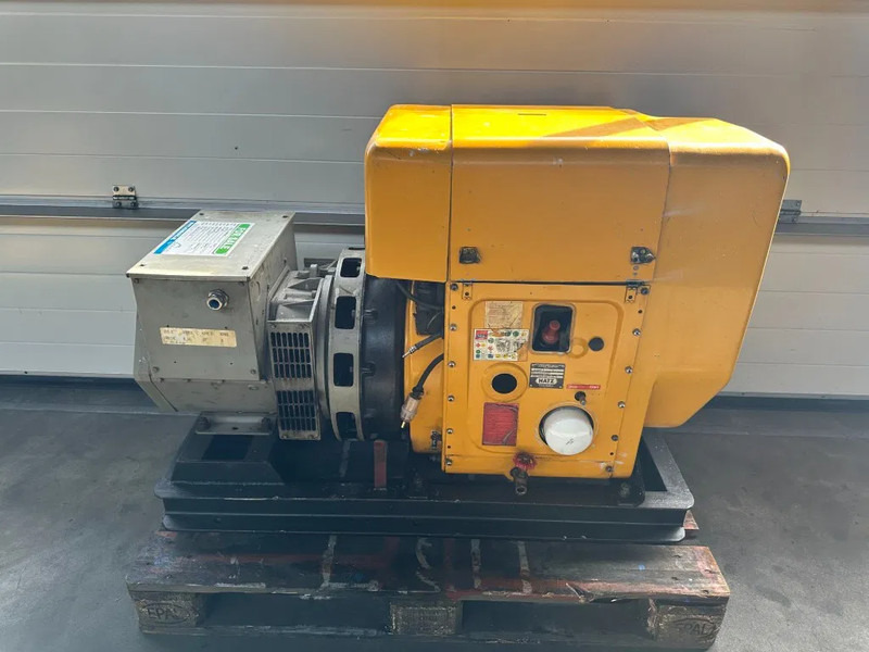 Hatz 2L40CH Stamford 15 kVA Silentpack generatorset - Elektrický generátor: obrázek 1 Hatz 2L40CH Stamford 15 kVA Silentpack generatorset - Elektrický generátor: obrázek 1