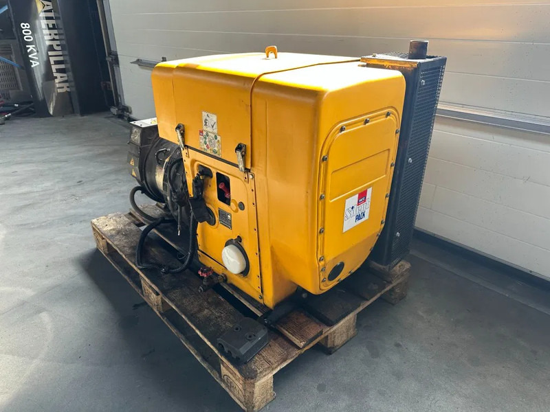Hatz 2L41C Stamford 17.5 kVA Silentpack generatorset - Elektrický generátor: obrázek 5 Hatz 2L41C Stamford 17.5 kVA Silentpack generatorset - Elektrický generátor: obrázek 5