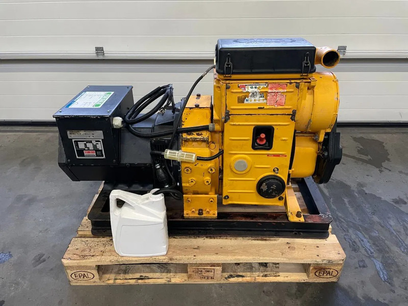 Hatz 2M40H Stamford 25 kVA generatorset - Elektrický generátor: obrázek 1 Hatz 2M40H Stamford 25 kVA generatorset - Elektrický generátor: obrázek 1
