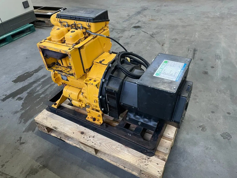 Hatz 2M40H Stamford 25 kVA generatorset - Elektrický generátor: obrázek 4 Hatz 2M40H Stamford 25 kVA generatorset - Elektrický generátor: obrázek 4