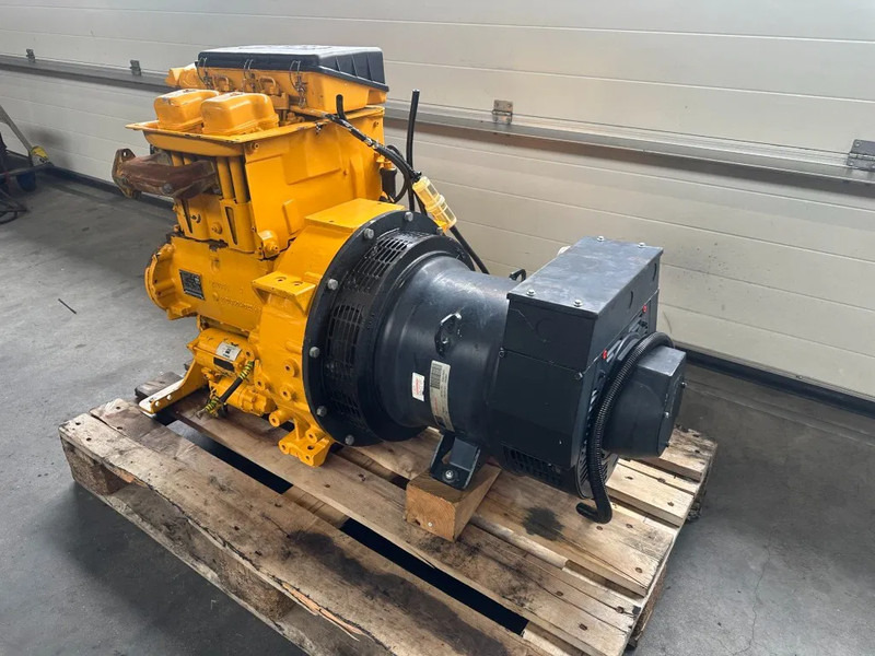 Hatz 2M41 Stamford 17.5 kVA generatorset - Elektrický generátor: obrázek 2 Hatz 2M41 Stamford 17.5 kVA generatorset - Elektrický generátor: obrázek 2