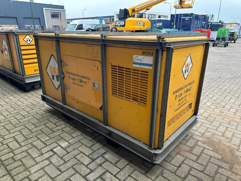 Himoinsa Iveco Stamford 40 kVA Silent generatorset - Elektrický generátor: obrázek 5 Himoinsa Iveco Stamford 40 kVA Silent generatorset - Elektrický generátor: obrázek 5