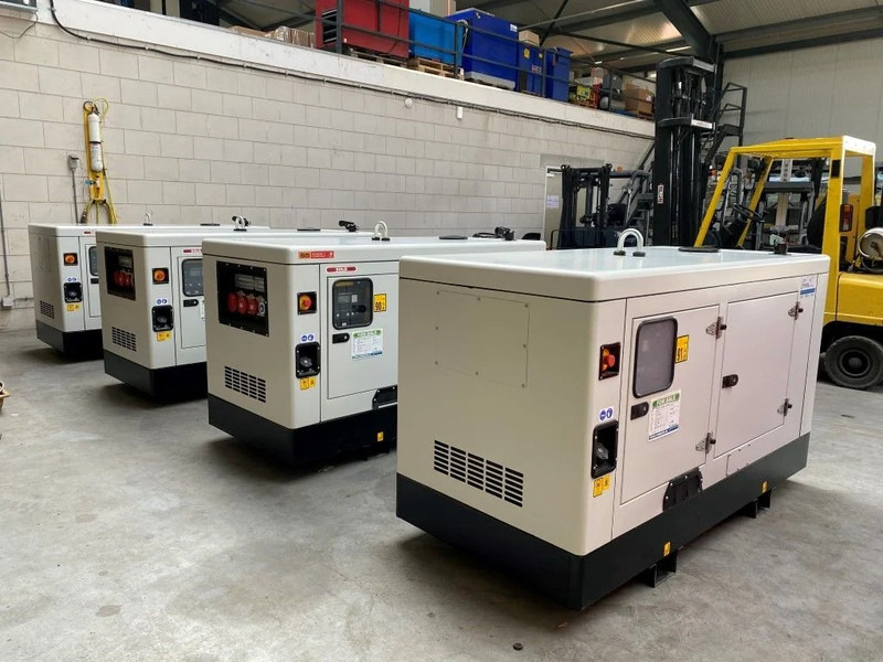 Himoinsa Yanmar Stamford 35 kVA Supersilent Generatorset Nieuw ! - Elektrický generátor: obrázek 1 Himoinsa Yanmar Stamford 35 kVA Supersilent Generatorset Nieuw ! - Elektrický generátor: obrázek 1