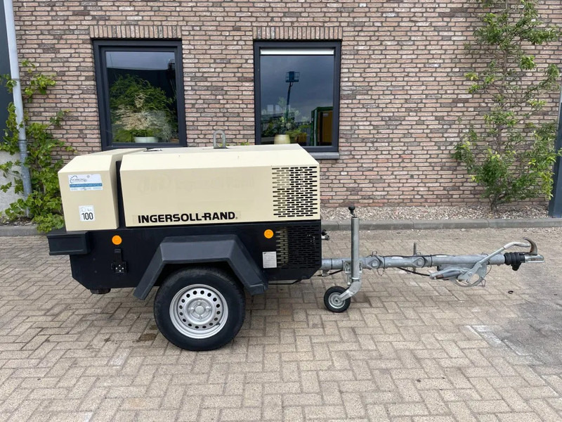 Ingersoll Rand 731 Isuzu diesel, 3,1 m3 - 7 Bar mobiele compressor LOW HOURS! - Mobilní kompresor: obrázek 3 Ingersoll Rand 731 Isuzu diesel, 3,1 m3 - 7 Bar mobiele compressor LOW HOURS! - Mobilní kompresor: obrázek 3