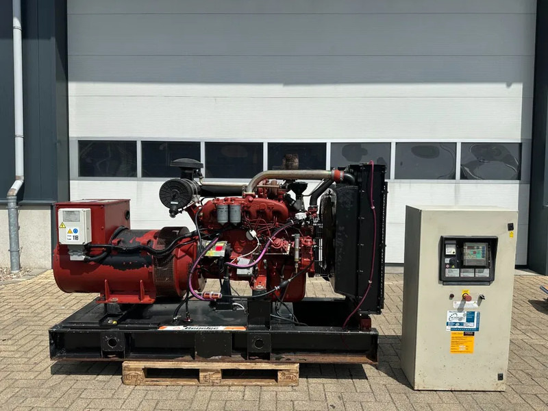 Iveco 8061 Marelli 150 kVA noodstroom generatorset ATS automatische netovername - Elektrický generátor: obrázek 1 Iveco 8061 Marelli 150 kVA noodstroom generatorset ATS automatische netovername - Elektrický generátor: obrázek 1