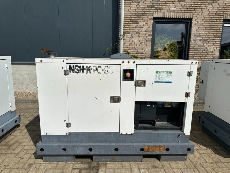 Iveco FPT F32 AM1A Leroy Somer 32 kVA Silent generatorset 39 hours ! - Elektrický generátor: obrázek 1 Iveco FPT F32 AM1A Leroy Somer 32 kVA Silent generatorset 39 hours ! - Elektrický generátor: obrázek 1