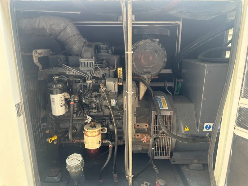 Elektrický generátor Iveco FPT NEF45 SM1A.A004 Stamford 60 kVA Silent Rental generatorset: obrázek 11