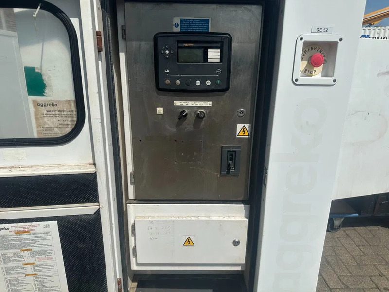 Iveco FPT NEF45 SM1A.A004 Stamford 60 kVA Silent Rental generatorset - Elektrický generátor: obrázek 3 Iveco FPT NEF45 SM1A.A004 Stamford 60 kVA Silent Rental generatorset - Elektrický generátor: obrázek 3