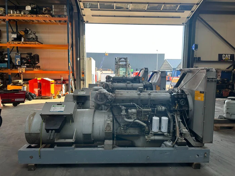 Iveco Fiat Aifo 821 SI 200 kVA noodstroom generatorset 339 hours ! - Elektrický generátor: obrázek 2 Iveco Fiat Aifo 821 SI 200 kVA noodstroom generatorset 339 hours ! - Elektrický generátor: obrázek 2