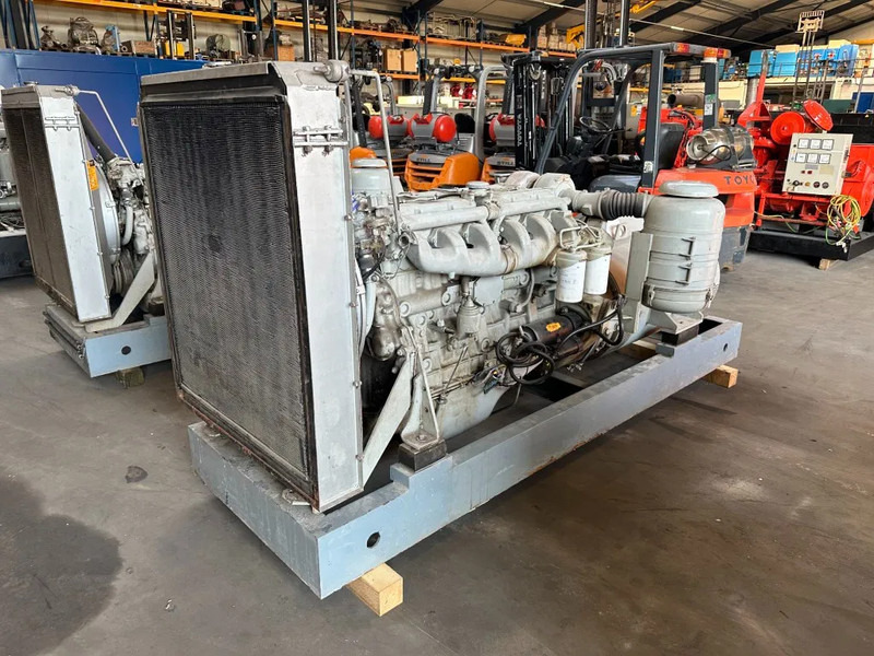 Iveco Fiat Aifo 821 SI 200 kVA noodstroom generatorset 389 hours ! - Elektrický generátor: obrázek 2 Iveco Fiat Aifo 821 SI 200 kVA noodstroom generatorset 389 hours ! - Elektrický generátor: obrázek 2