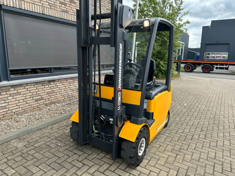 Jungheinrich EFG 425 K 2.5 ton Triplex Freelift Sideshift Elektra Heftruck - Elektrický vysokozdvižný vozík: obrázek 3 Jungheinrich EFG 425 K 2.5 ton Triplex Freelift Sideshift Elektra Heftruck - Elektrický vysokozdvižný vozík: obrázek 3