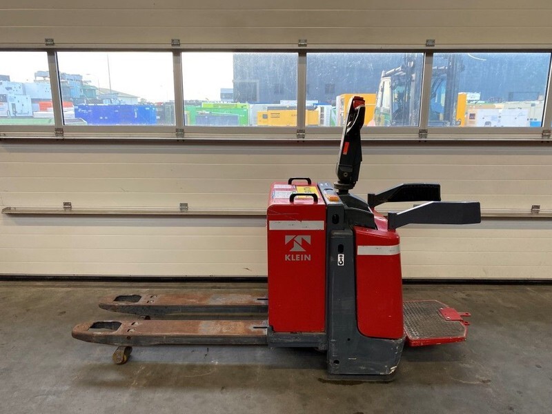 Jungheinrich ERE 20 2 ton Elektrische Pallet truck meerijder - Paletový vozík: obrázek 1 Jungheinrich ERE 20 2 ton Elektrische Pallet truck meerijder - Paletový vozík: obrázek 1