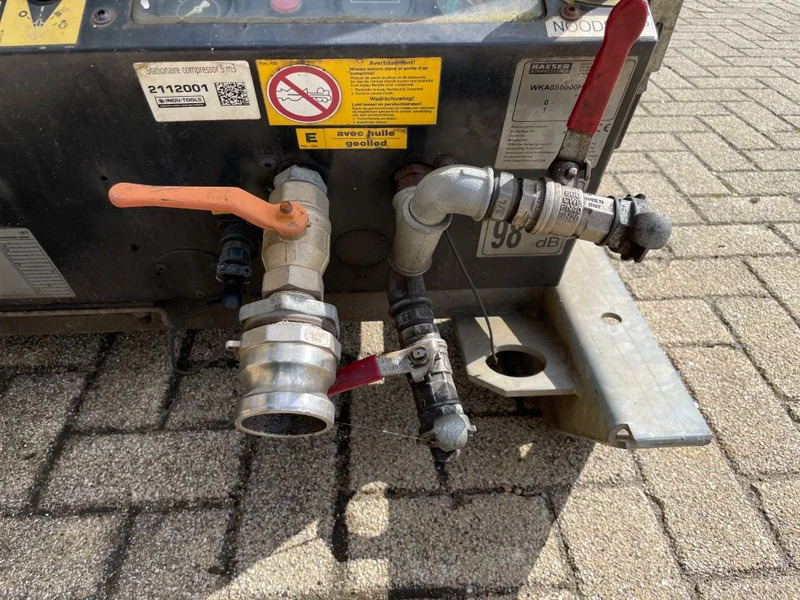 Kaeser M43 Kubota 4,2 m3 / min 7 Bar 30 kW Silent Diesel Compressor - Mobilní kompresor: obrázek 5 Kaeser M43 Kubota 4,2 m3 / min 7 Bar 30 kW Silent Diesel Compressor - Mobilní kompresor: obrázek 5