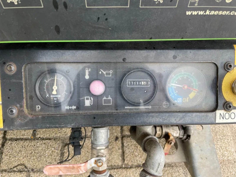 Kaeser M43 Kubota 4,2 m3 / min 7 Bar 30 kW Silent Diesel Compressor - Mobilní kompresor: obrázek 4 Kaeser M43 Kubota 4,2 m3 / min 7 Bar 30 kW Silent Diesel Compressor - Mobilní kompresor: obrázek 4