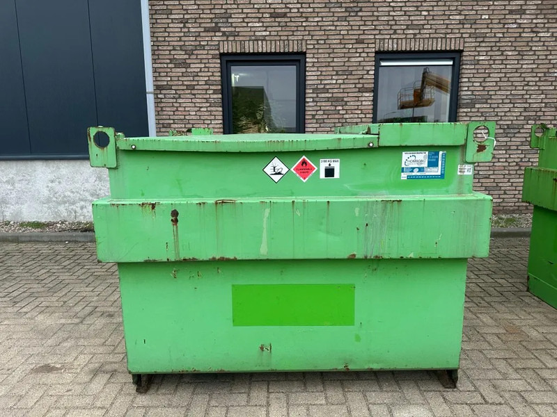 Kiwa IBC Steenbergen 2000 liter Dieseltank met handpomp Milieutank - Skladovací nádrž: obrázek 1 Kiwa IBC Steenbergen 2000 liter Dieseltank met handpomp Milieutank - Skladovací nádrž: obrázek 1