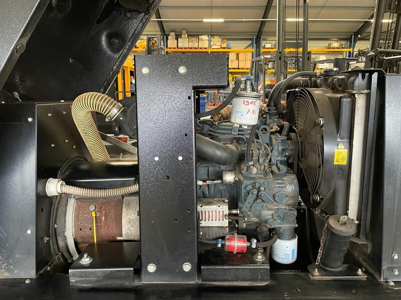 Kubota GenSet MPM 15/400 SS-KA 15 kVA 400 Amp Silent Las generatorset - Elektrický generátor: obrázek 5 Kubota GenSet MPM 15/400 SS-KA 15 kVA 400 Amp Silent Las generatorset - Elektrický generátor: obrázek 5