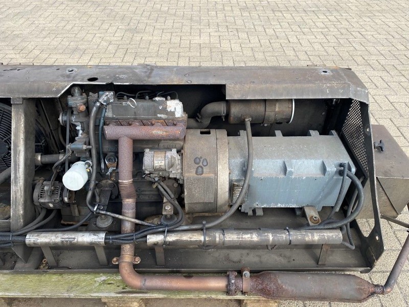 Kubota V1505 Vrachtwagen aggregaat 12.5 kVA generatorset - Elektrický generátor: obrázek 3 Kubota V1505 Vrachtwagen aggregaat 12.5 kVA generatorset - Elektrický generátor: obrázek 3